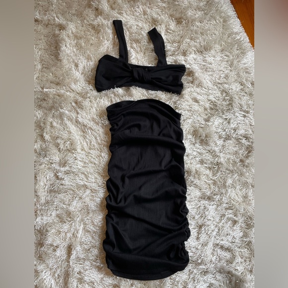 Matching set - Picture 1 of 2